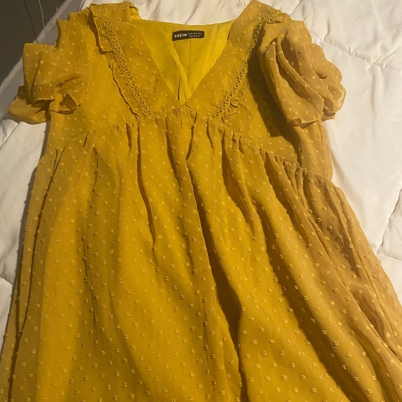 Dresses & Skirts - ✨Dress✨👗